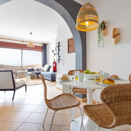 #114 T2 Foxy H By Holidays Apartament *