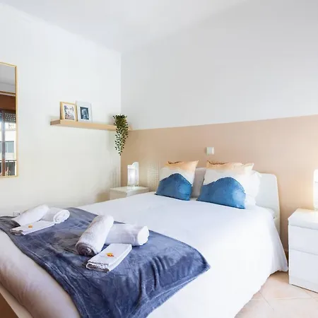 #114 T2 Foxy H By Holidays Apartament *